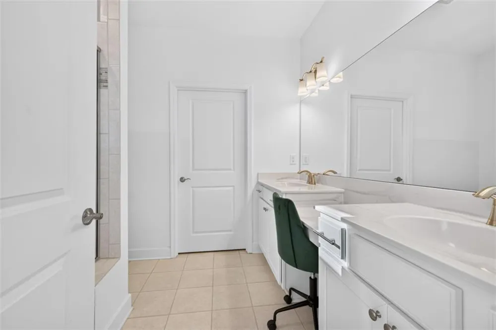 5939 Rollingwood Way Hoschton, GA 30548