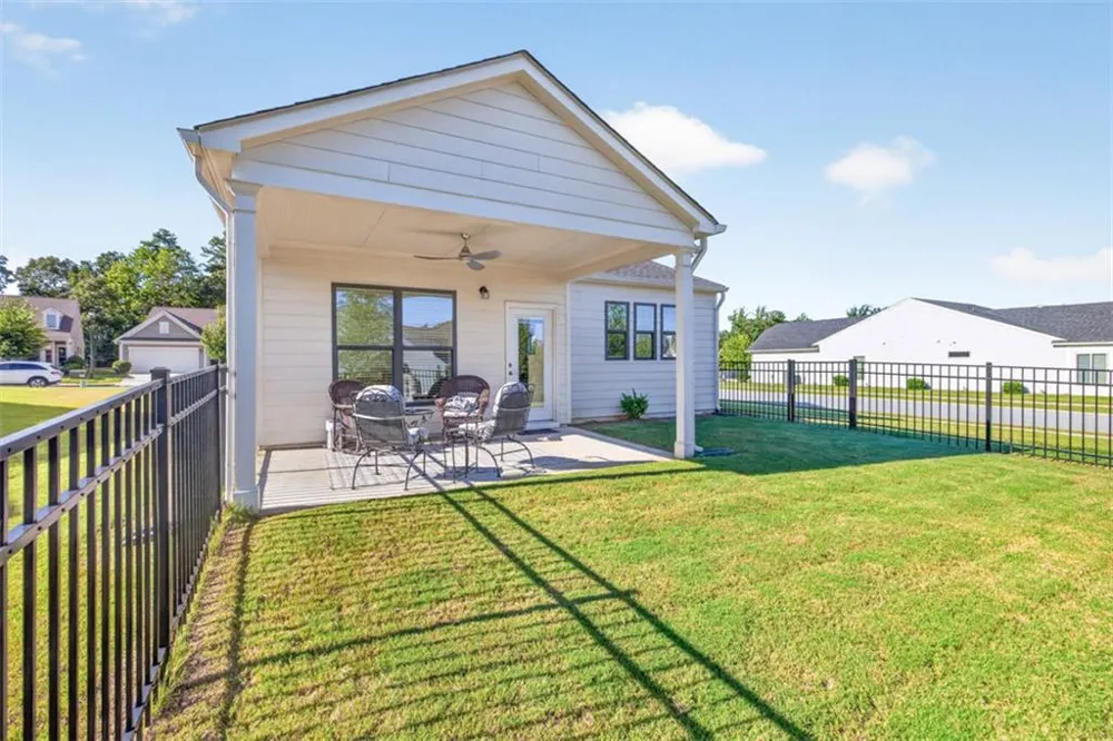 5939 Rollingwood Way Hoschton, GA 30548