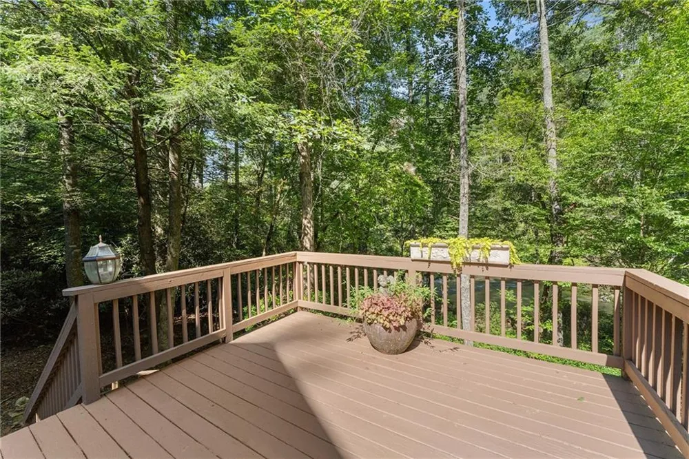 287 Blue Gate Lane Dahlonega, GA 30533