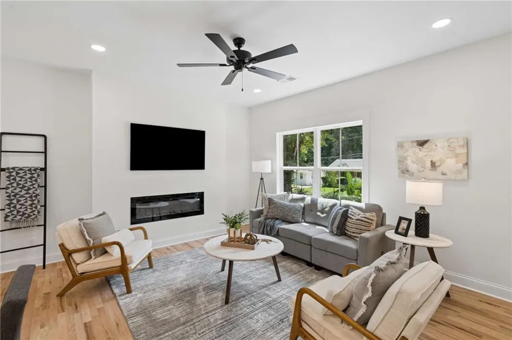 544 Westmeath Drive SW Atlanta, GA 30310