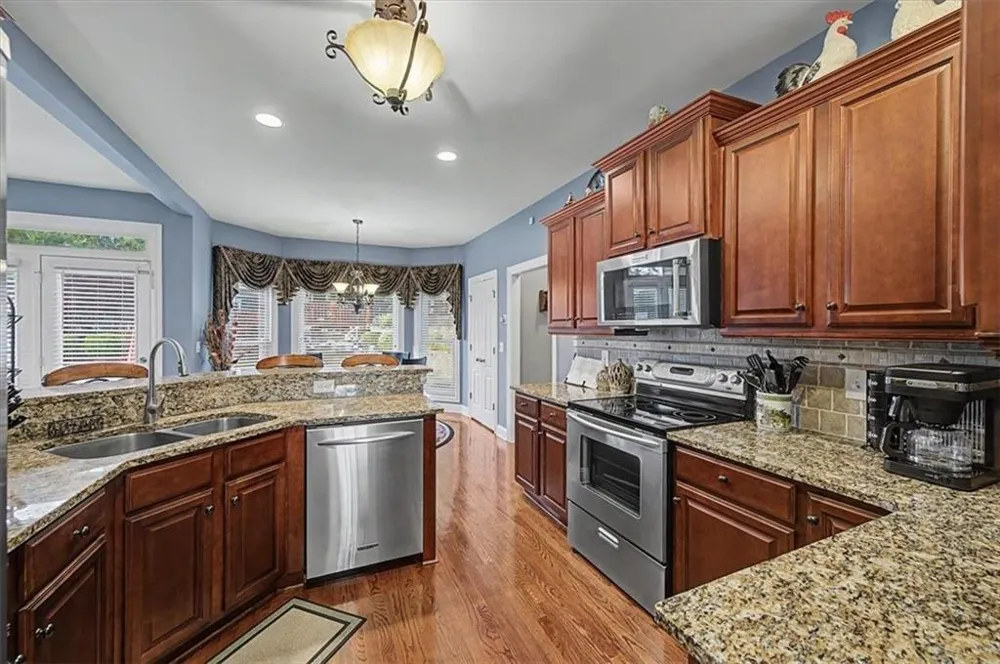 20 Lake Overlook Drive White, GA 30184