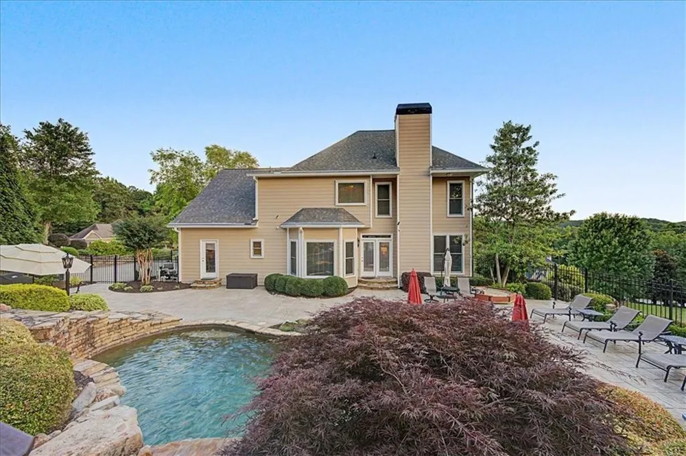 20 Lake Overlook Drive White, GA 30184