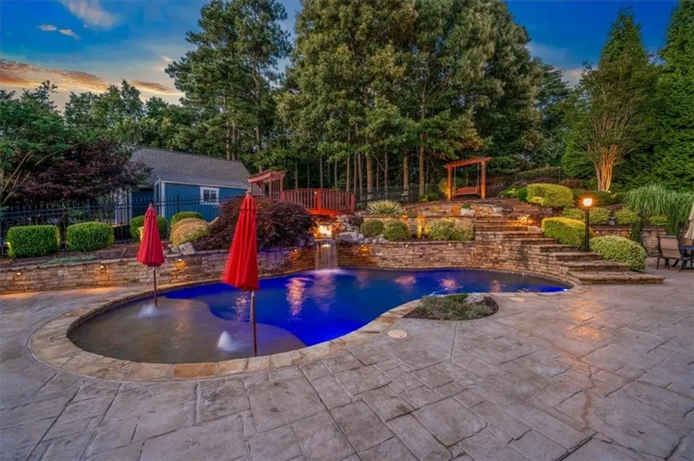 20 Lake Overlook Drive White, GA 30184