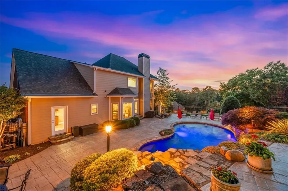 20 Lake Overlook Drive White, GA 30184
