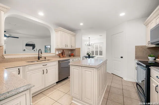 9403 Anderson Ct Converse, TX 78109