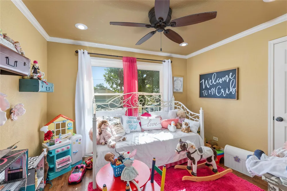 901 W Wrights Avenue Comanche, TX 76442