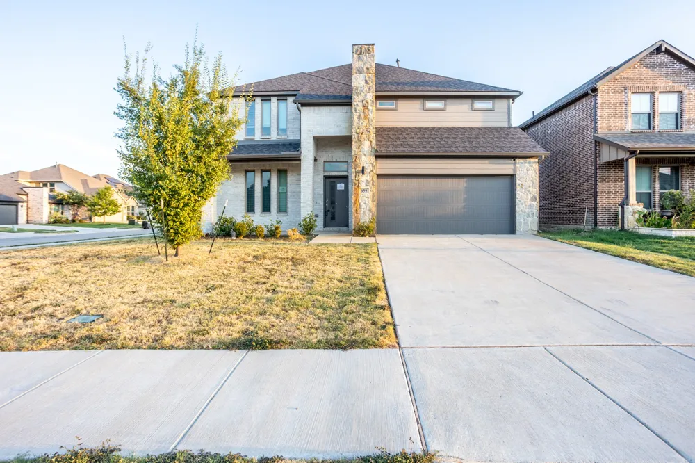 659 Bethpage Drive Red Oak, TX 75154