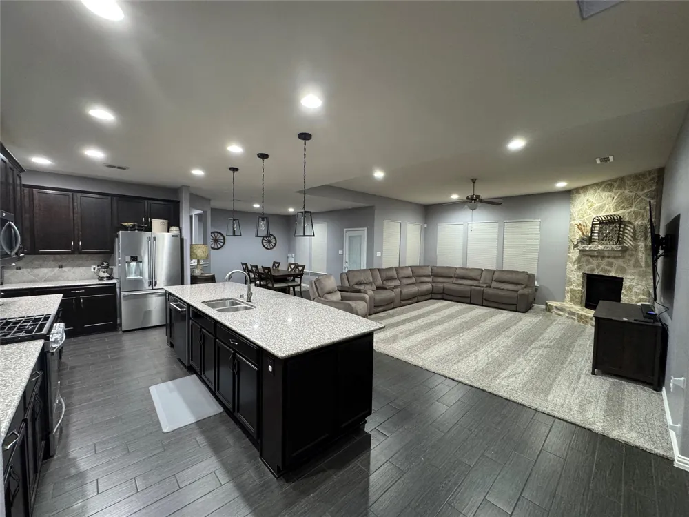 1100 Berrydale Drive Northlake, TX 76226