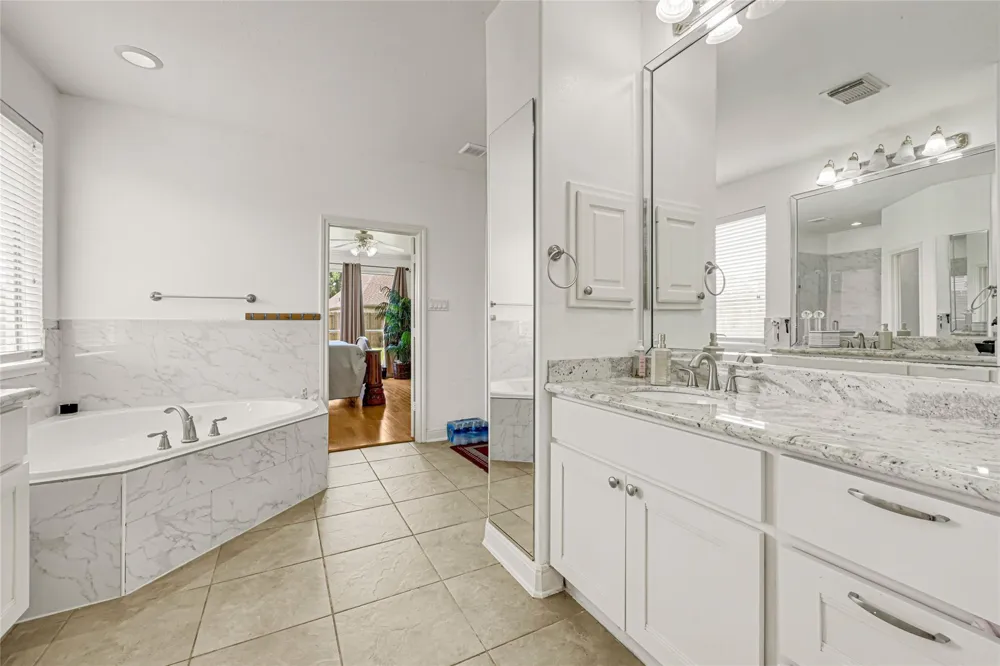 15103 Oldtown Bridge Court Sugar Land, TX 77498