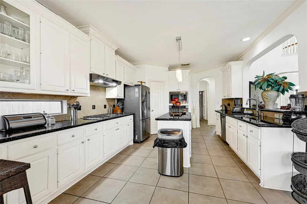 15103 Oldtown Bridge Court Sugar Land, TX 77498
