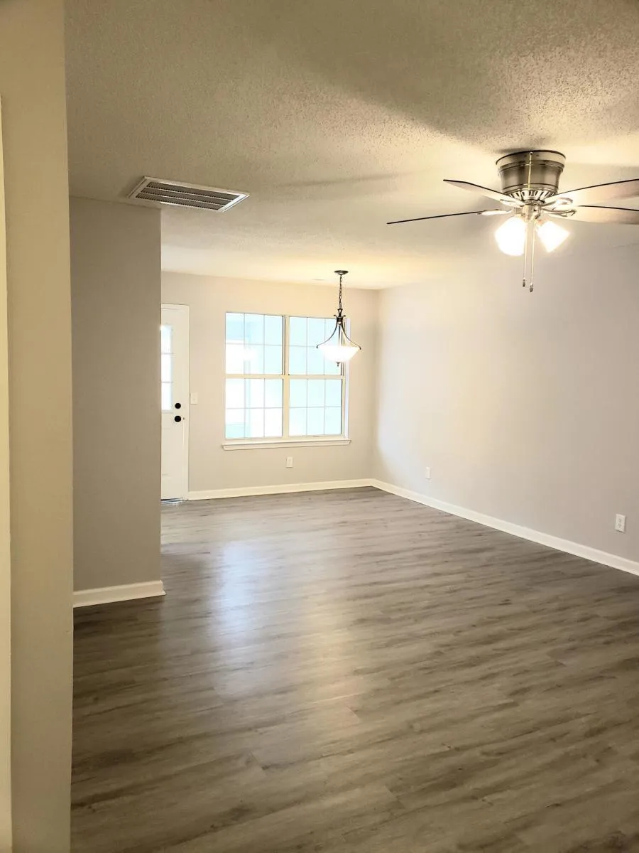 1227 Lenny Lane Chattanooga, TN 37421