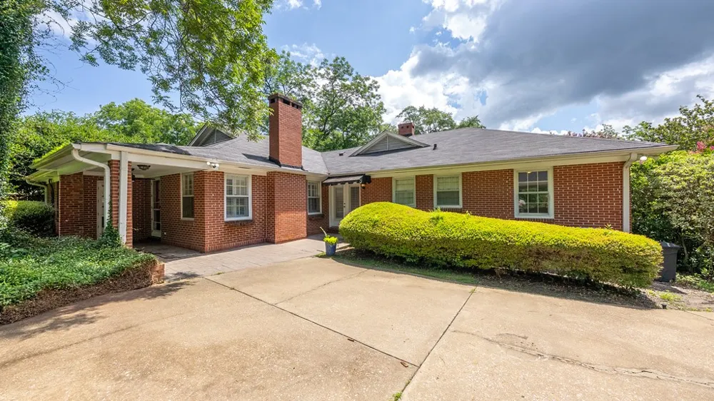 1615 Iris Drive Columbus, GA 31906