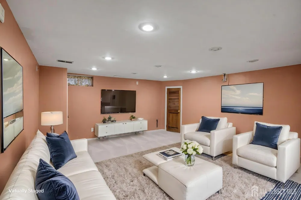 1901 Deerfield Drive Edison, NJ 08820