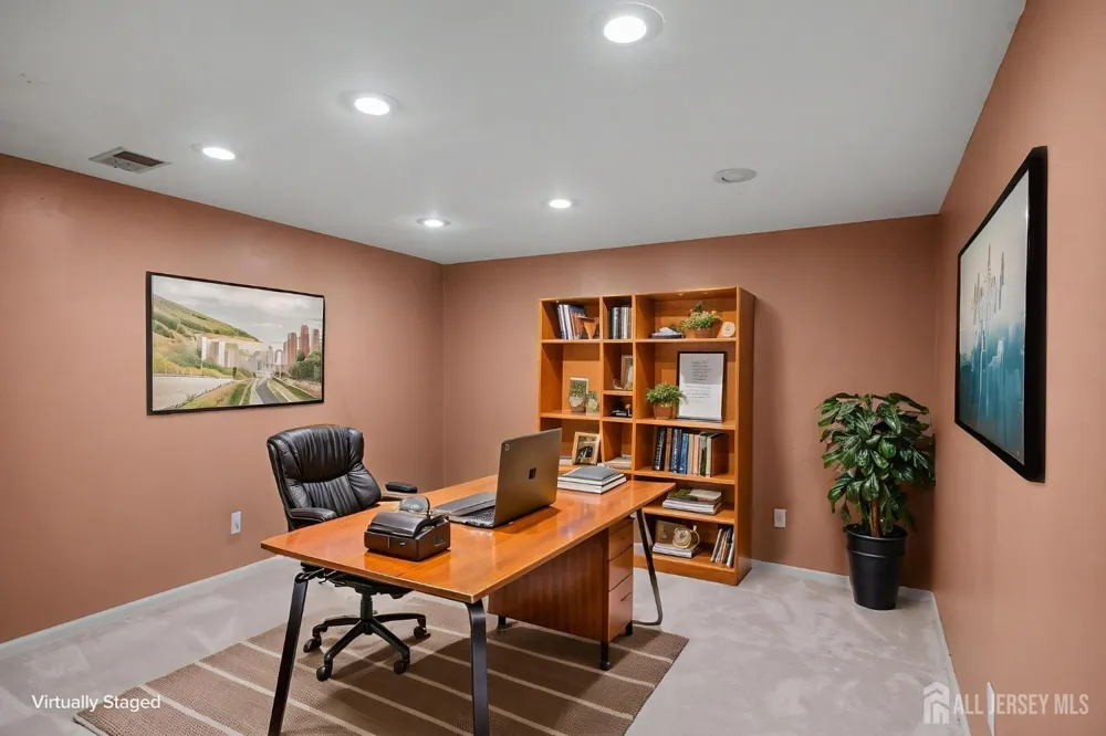 1901 Deerfield Drive Edison, NJ 08820