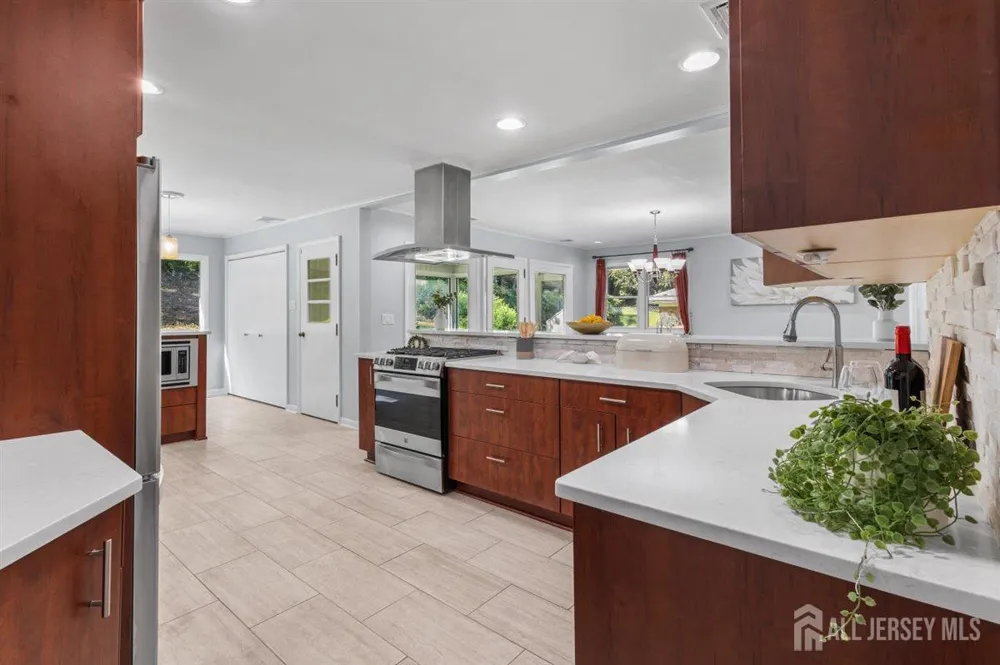 77 Gregory Avenue West Orange, NJ 07052
