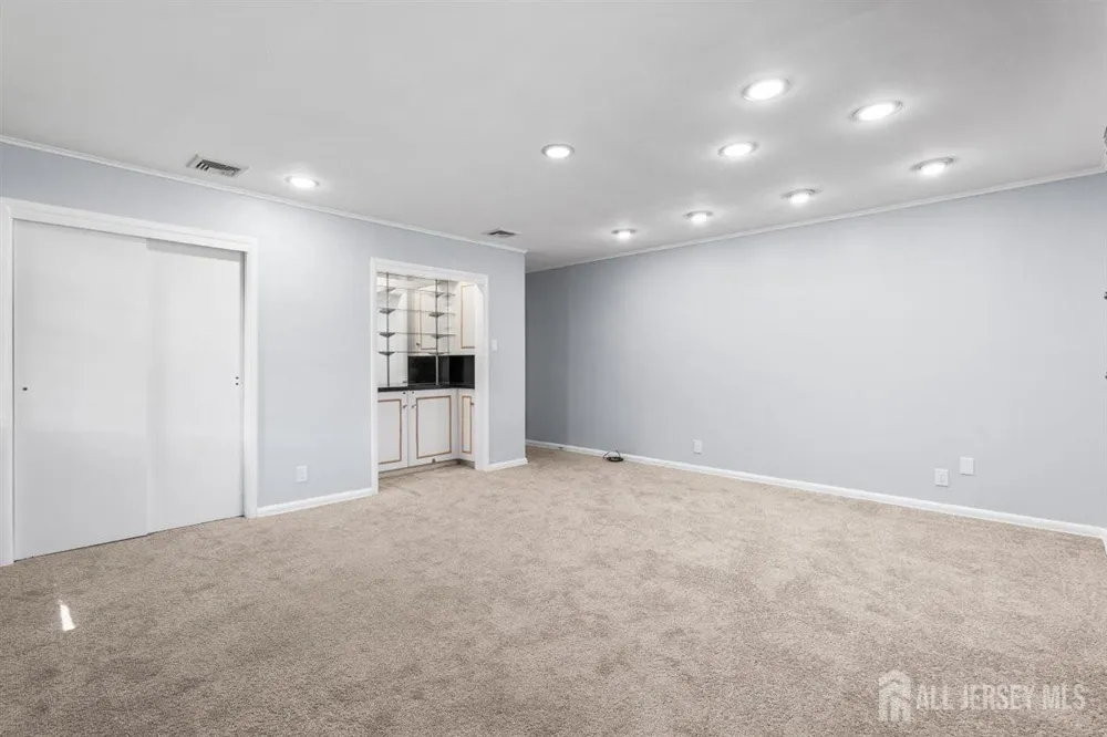 77 Gregory Avenue West Orange, NJ 07052