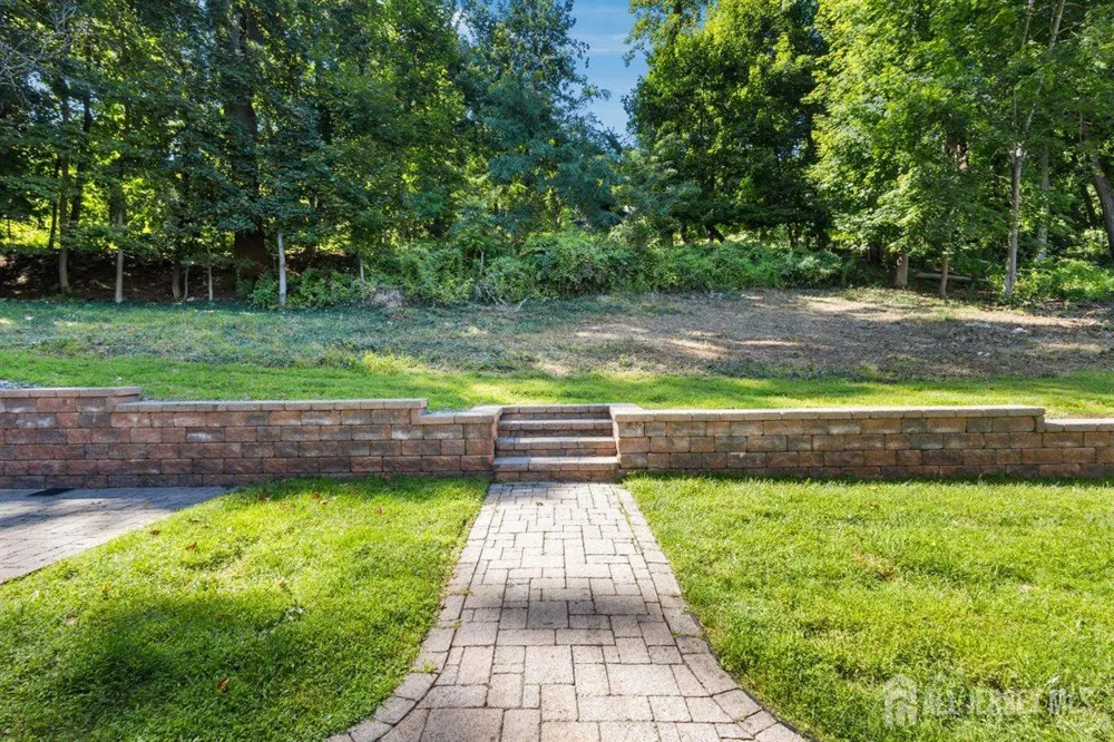 77 Gregory Avenue West Orange, NJ 07052
