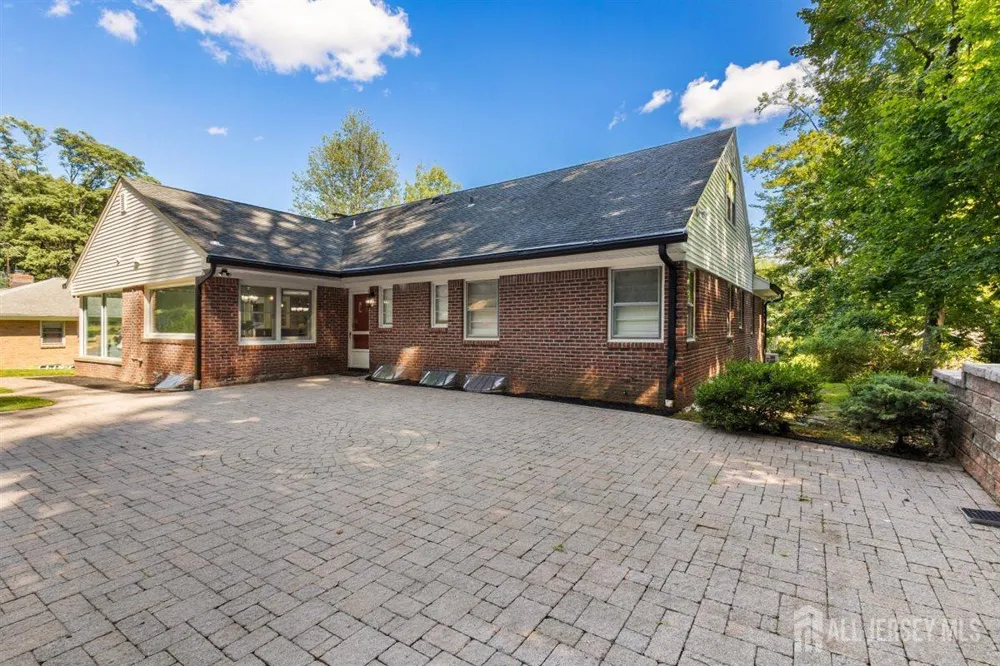 77 Gregory Avenue West Orange, NJ 07052