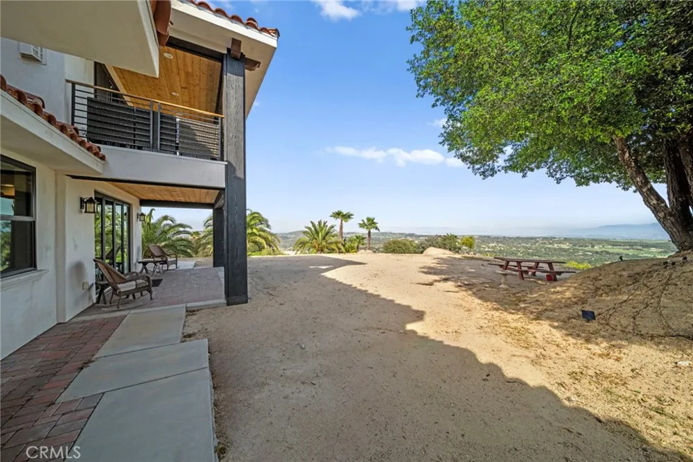 41950 Hacienda Dr Murrieta, CA 92562