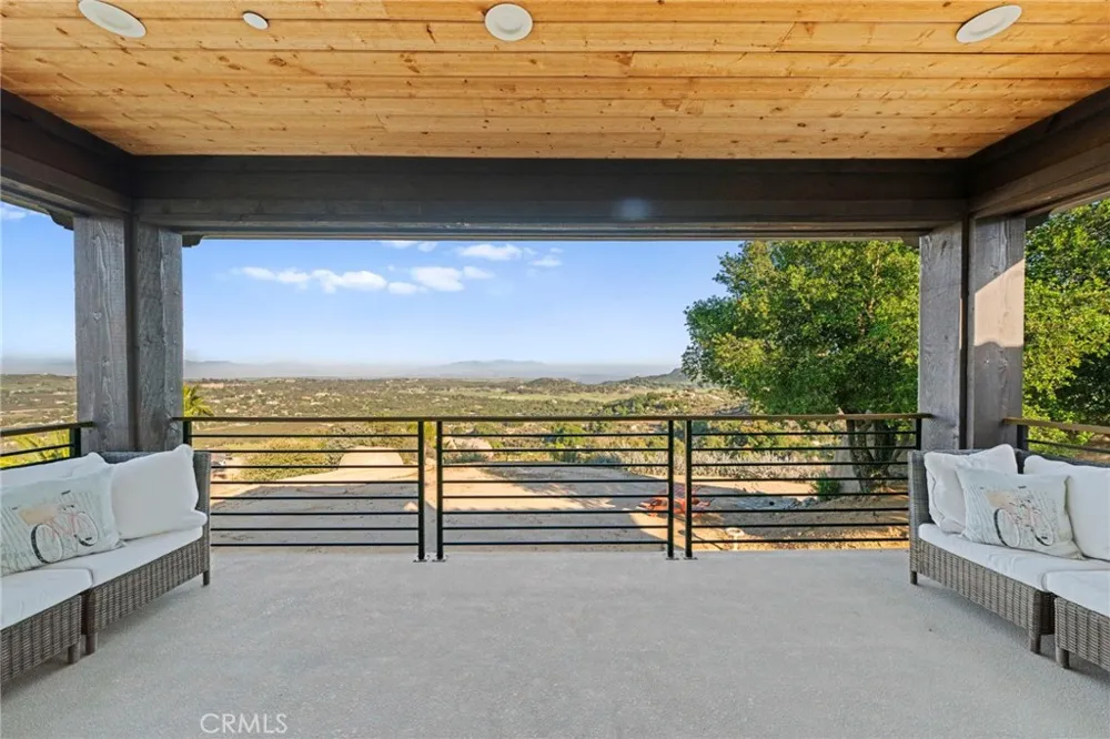 41950 Hacienda Dr Murrieta, CA 92562