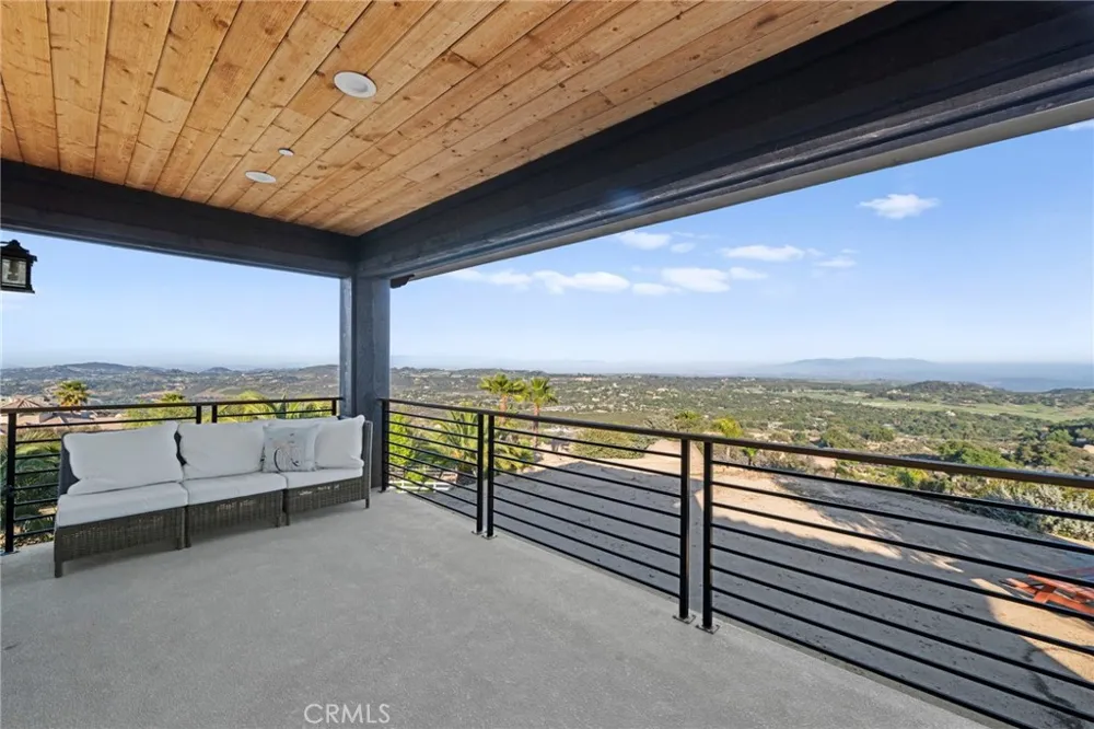 41950 Hacienda Dr Murrieta, CA 92562