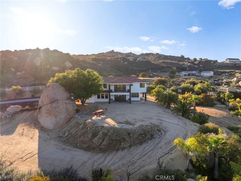 41950 Hacienda Dr Murrieta, CA 92562