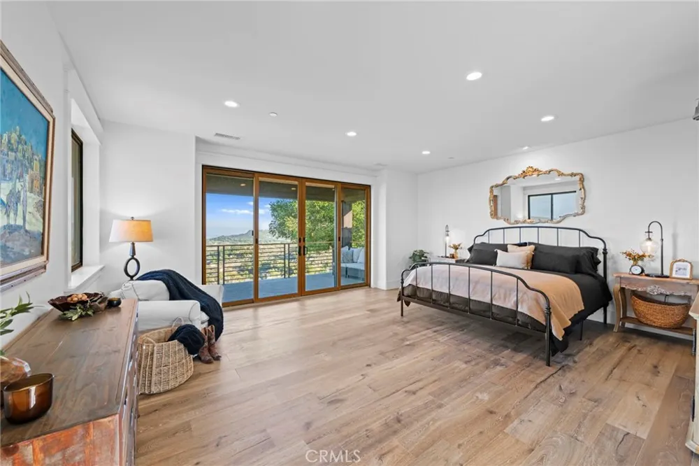 41950 Hacienda Dr Murrieta, CA 92562