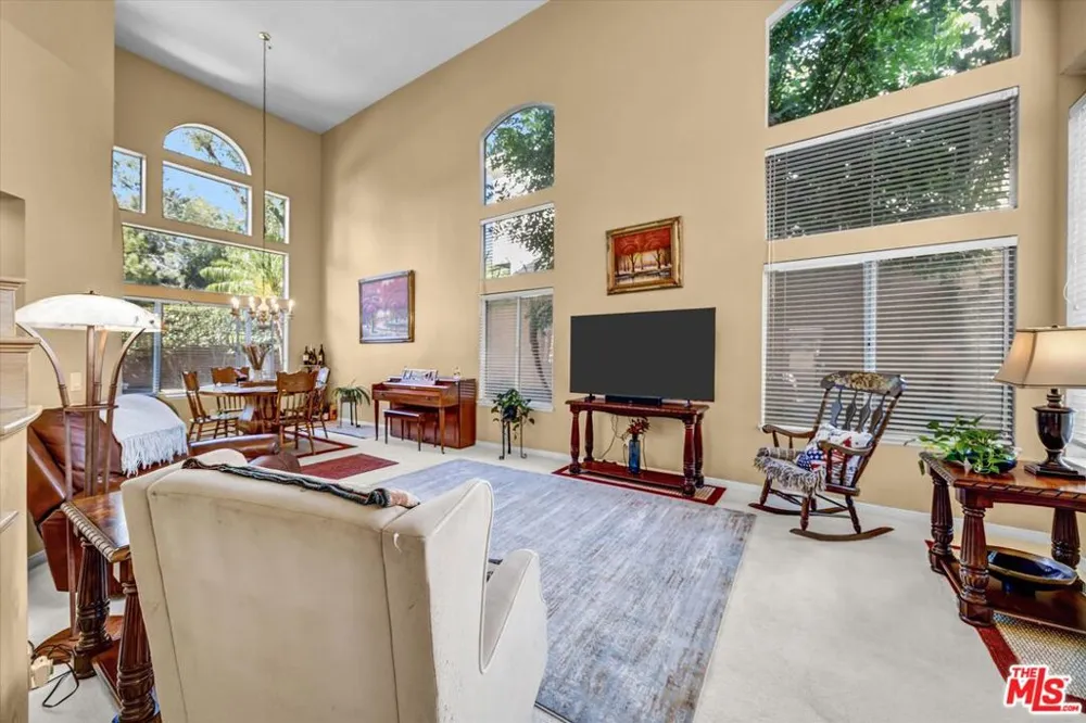 6941 E Pinnacle Pointe Orange, CA 92869