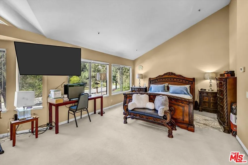 6941 E Pinnacle Pointe Orange, CA 92869