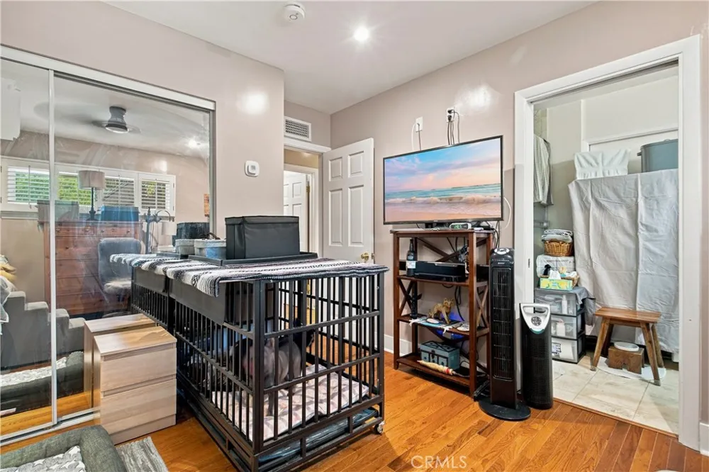 6546 Shoup Avenue West Hills, CA 91307