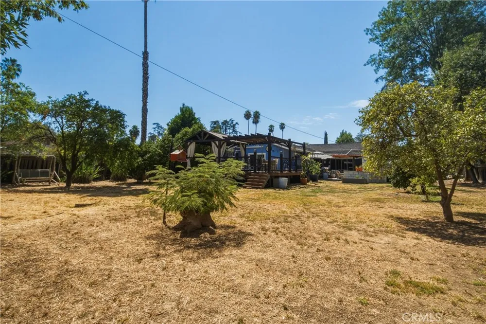 6546 Shoup Avenue West Hills, CA 91307