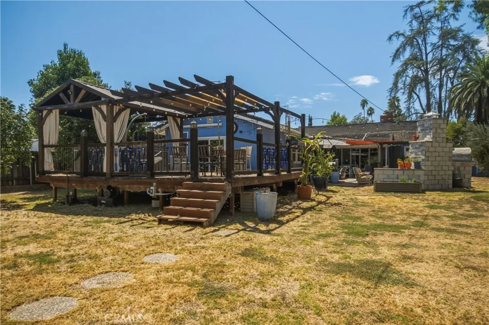 6546 Shoup Avenue West Hills, CA 91307