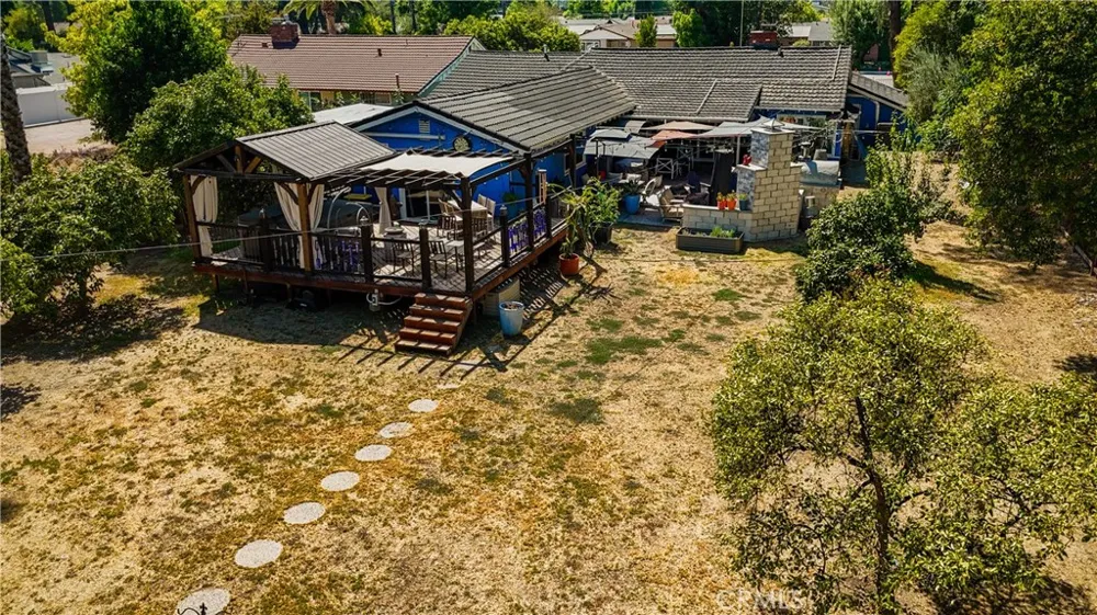 6546 Shoup Avenue West Hills, CA 91307