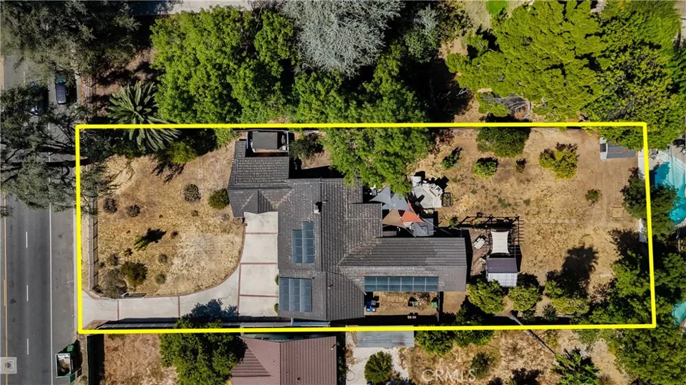 6546 Shoup Avenue West Hills, CA 91307
