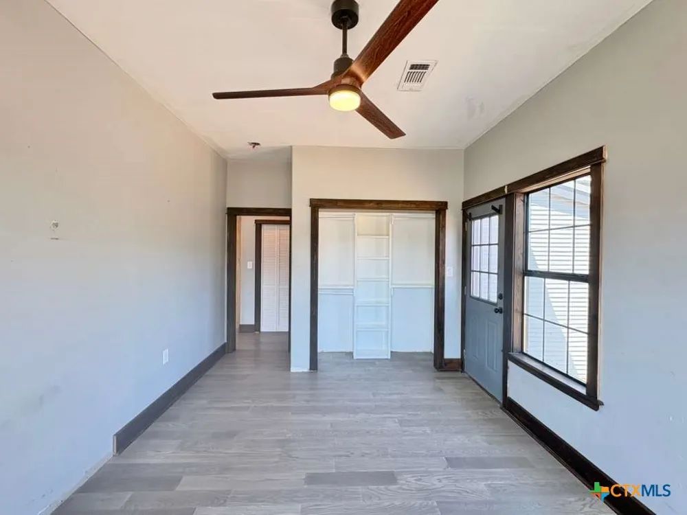 134 E North Street Goliad, TX 77963