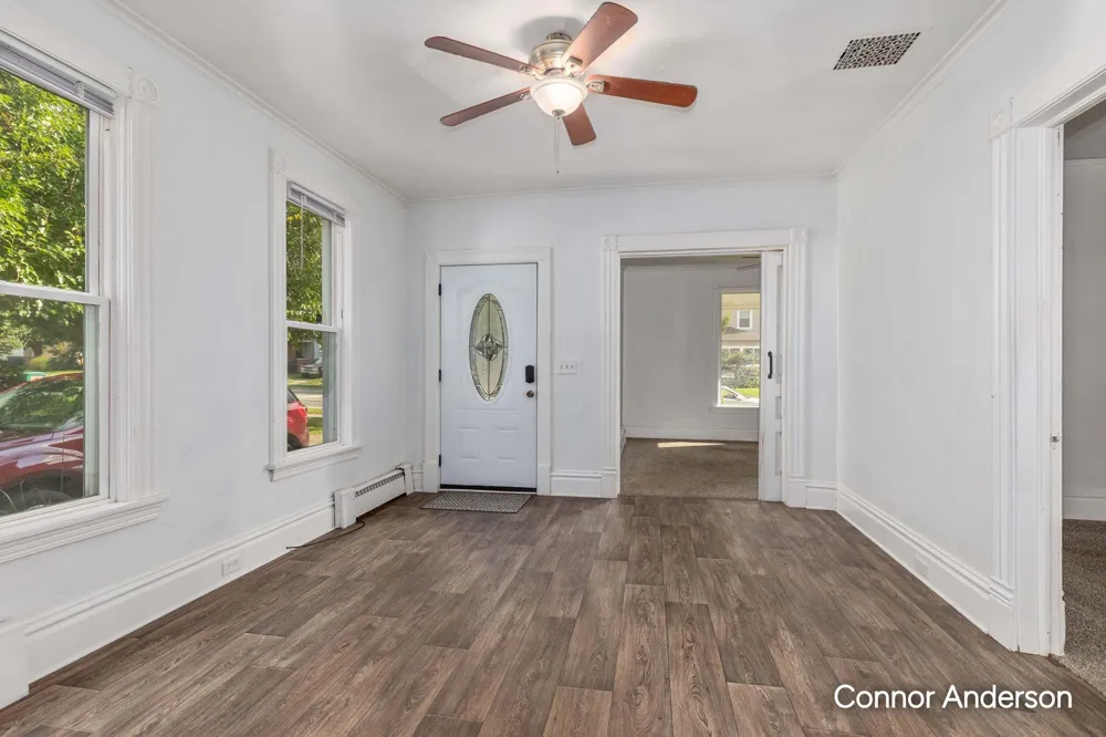 543 Leonard Street NE Grand Rapids, MI 49503