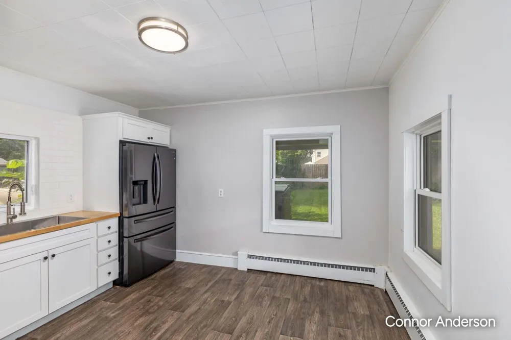 543 Leonard Street NE Grand Rapids, MI 49503