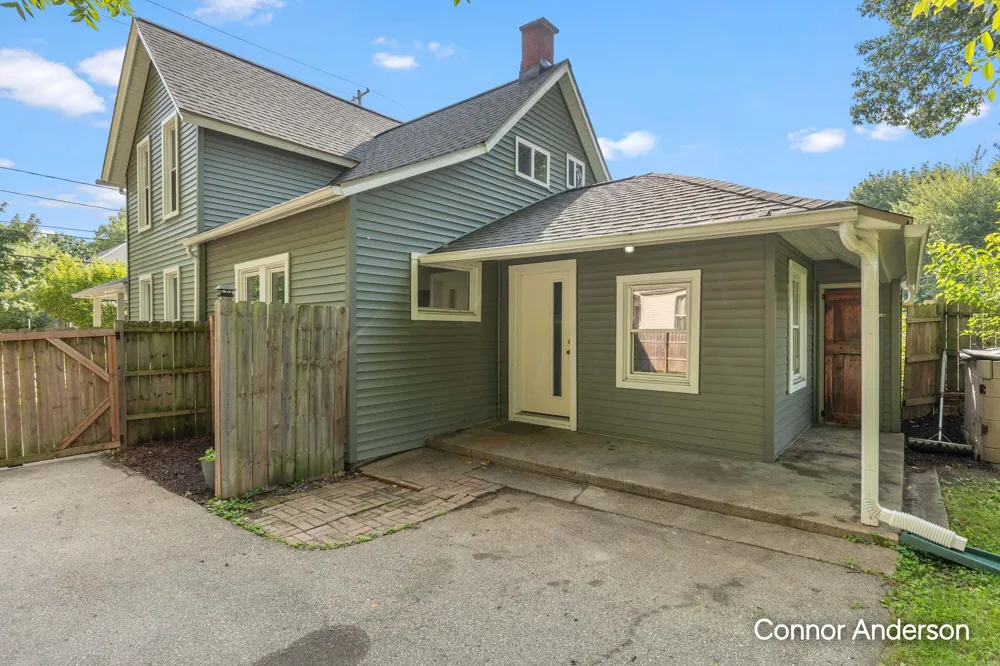 543 Leonard Street NE Grand Rapids, MI 49503