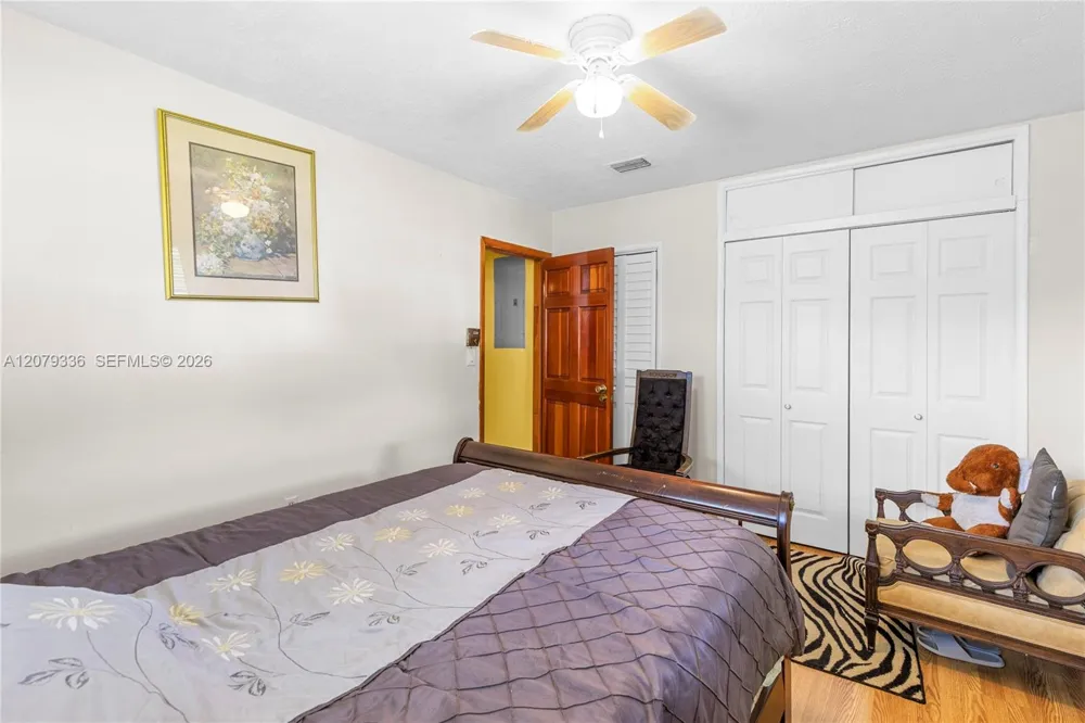 311 SW 70th Ter Pembroke Pines, FL 33023