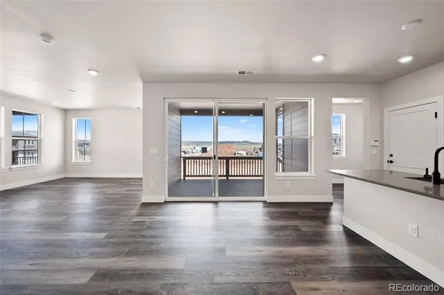 8741 Whiteclover Street Littleton, CO 80125