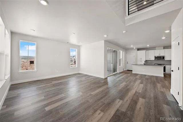 8741 Whiteclover Street Littleton, CO 80125