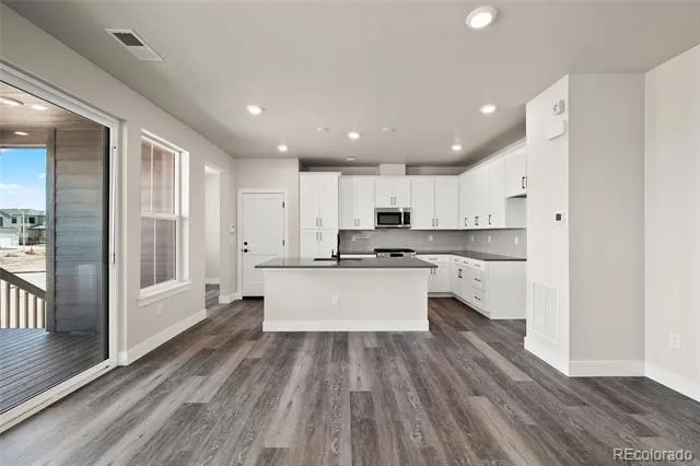 8741 Whiteclover Street Littleton, CO 80125