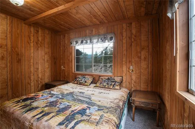 1049 Spencer Mountain Road Bellvue, CO 80512