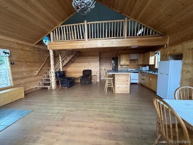 1049 Spencer Mountain Road Bellvue, CO 80512