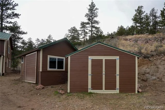 1049 Spencer Mountain Road Bellvue, CO 80512