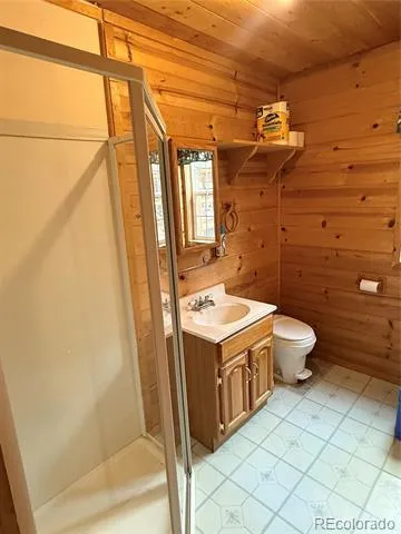 1049 Spencer Mountain Road Bellvue, CO 80512