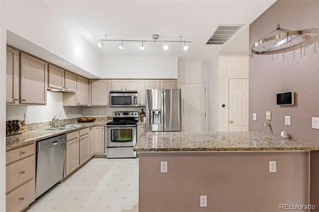 4003 S Carson Street #B Aurora, CO 80014