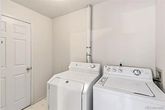 4003 S Carson Street #B Aurora, CO 80014