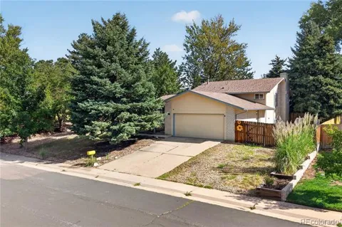 2436 S Lansing Way