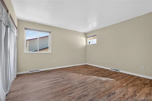 2436 S Lansing Way Aurora, CO 80014